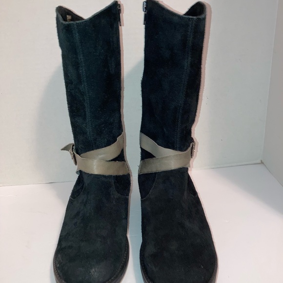 ERIC MICHAEL  Tall Suede Boots Size 8 - Picture 2 of 6